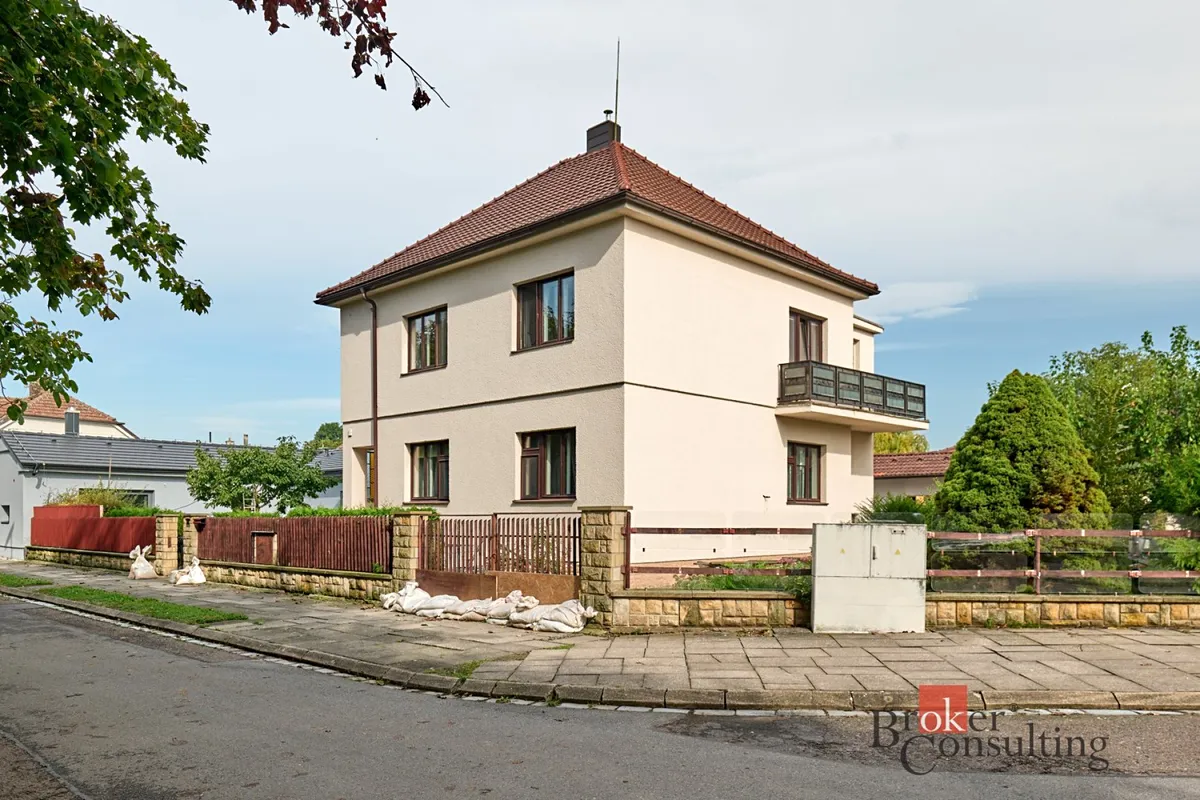 Pronájem bytu 3+kk 80 m²